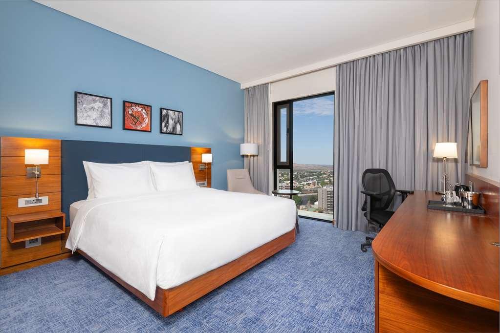 Hilton Garden Inn Windhoek Room photo